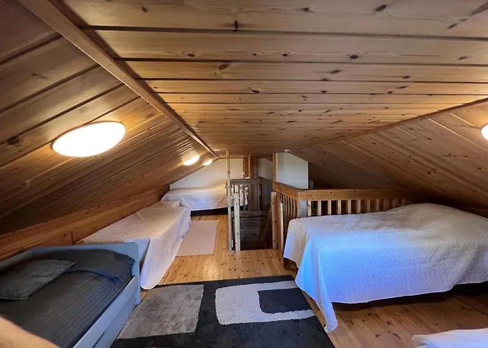 Kotamaeki B بيت للعطل *